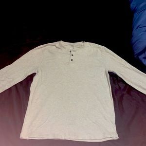 Medium size button-up George sweatshirt in creme